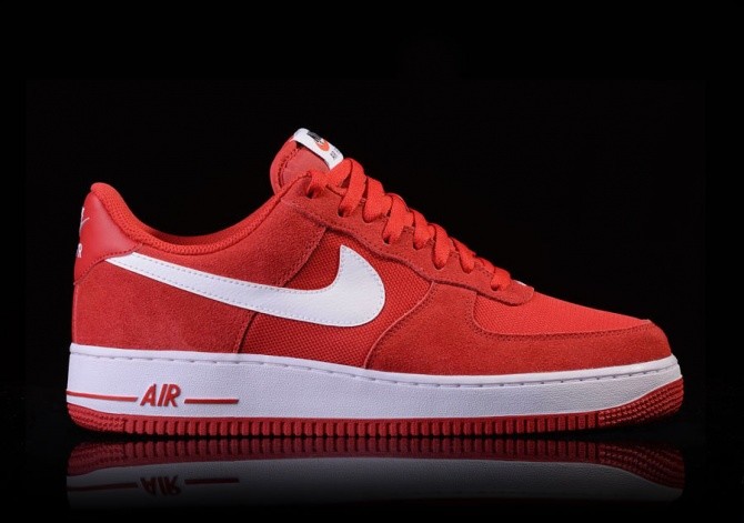 NIKE AIR FORCE 1 GAME RED price €79.00 