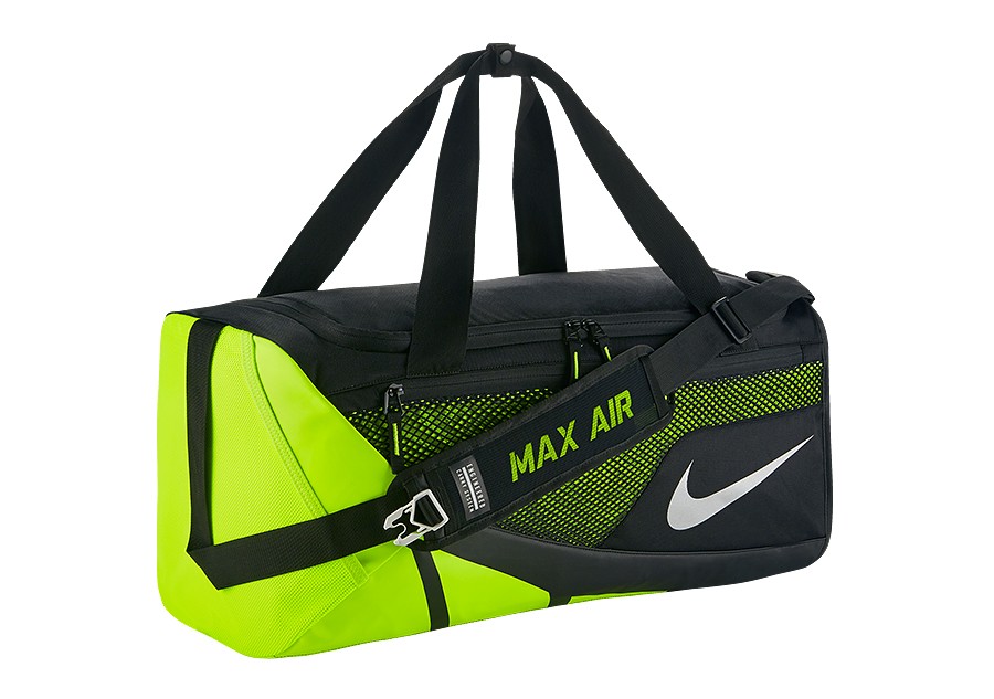 Nike Brasilia 6 Duffel Bag (Medium, VOLT/BLACK/BLACK) : :  Clothing, Shoes & Accessories