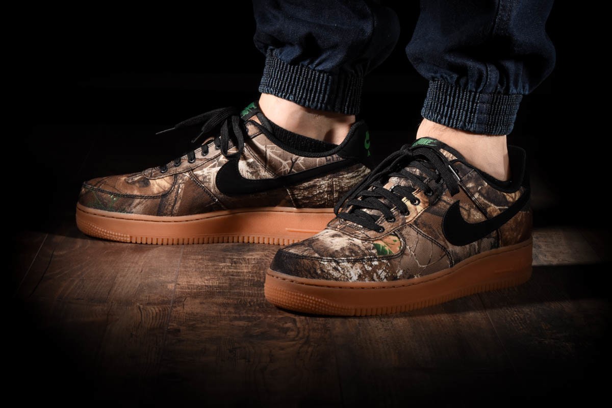 NIKE AIR FORCE 1 '07 LV8 3 REALTREE BLACK