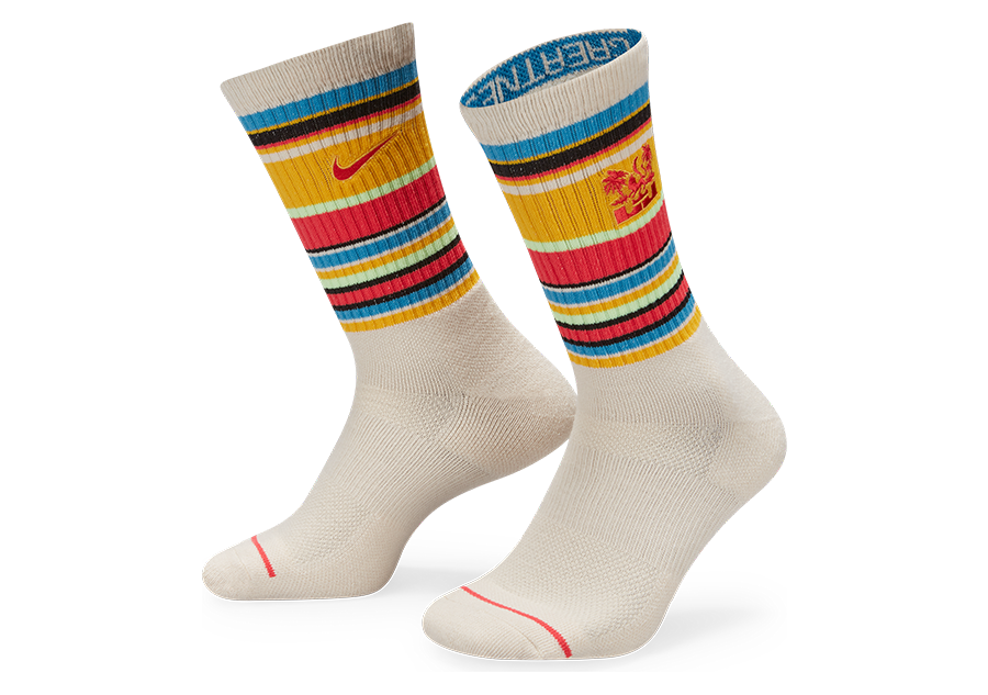 NIKE LEBRON JAMES BASKETBALL CREW SOCKS PEARL WHITE