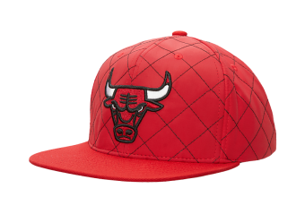 MITCHELL & NESS QUILTED TASLAN SNAPBACK CHICAGO BULLS