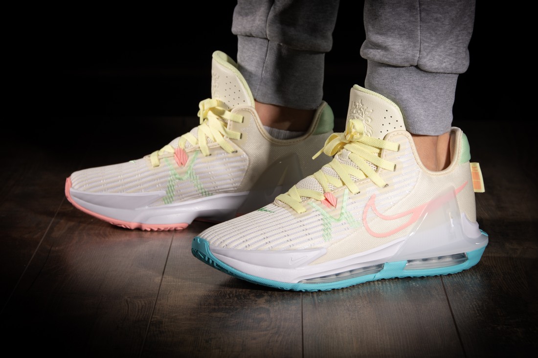 NIKE LEBRON WITNESS VI EASTER