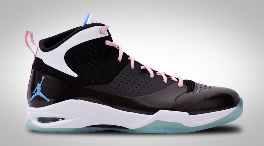 NIKE AIR JORDAN FLY DWAYNE WADE 2011